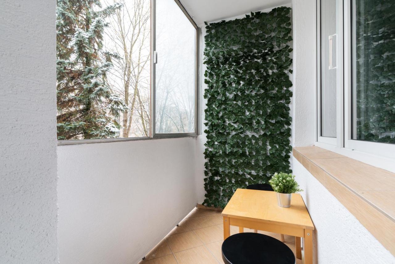 Verdant Sadyba Varşovia Exterior foto